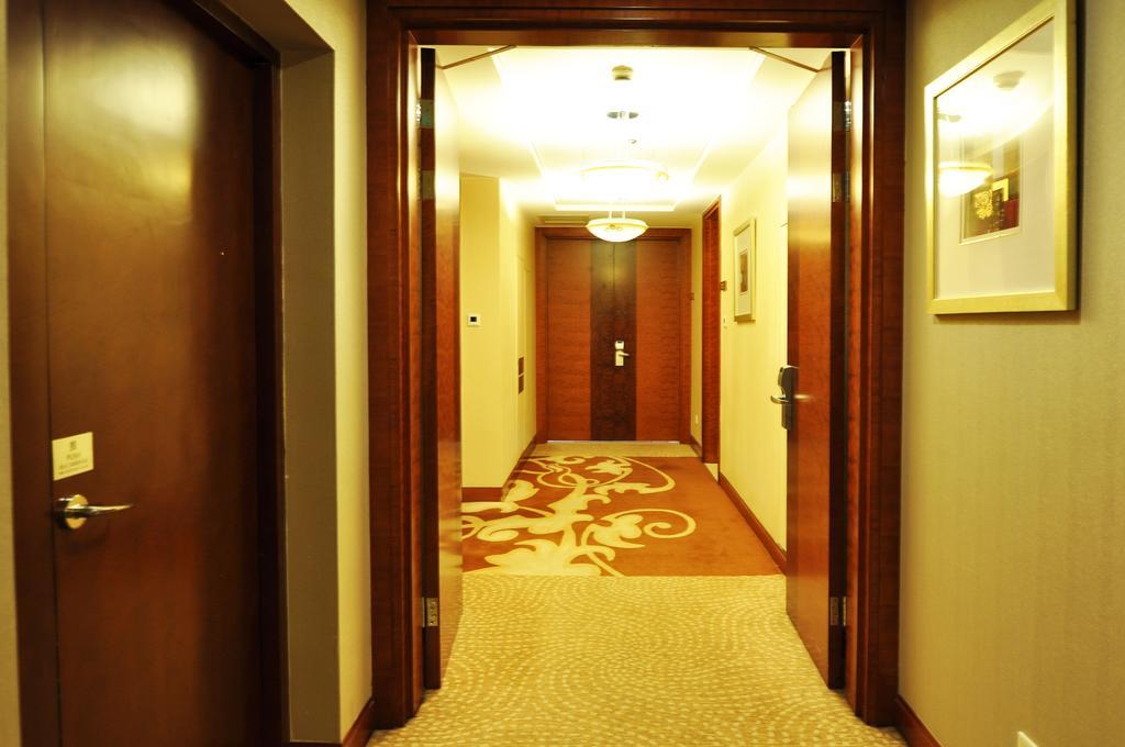 Howard Johnson Caida Plaza Shanghai Eksteriør billede