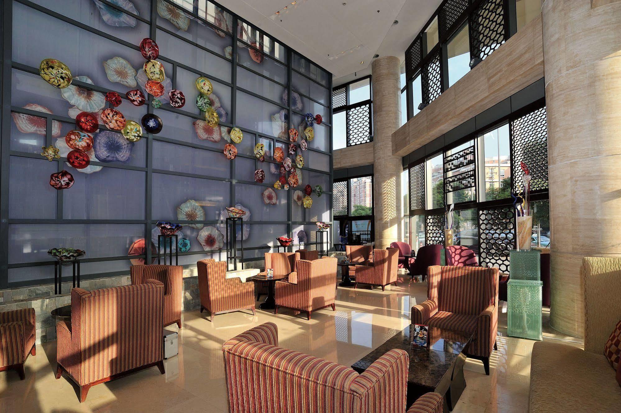 Howard Johnson Caida Plaza Shanghai Eksteriør billede
