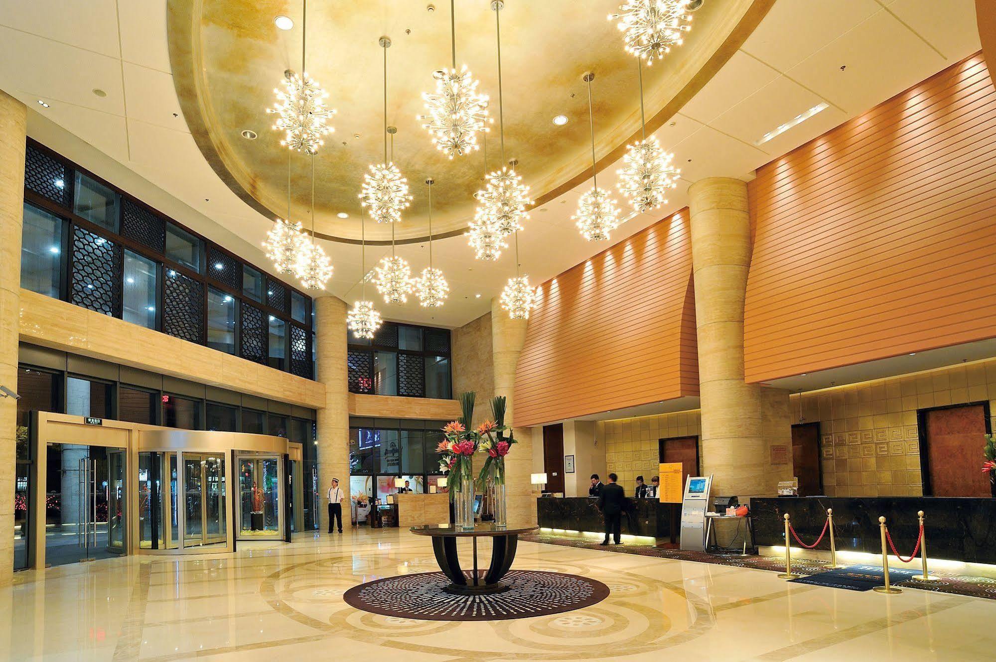 Howard Johnson Caida Plaza Shanghai Eksteriør billede