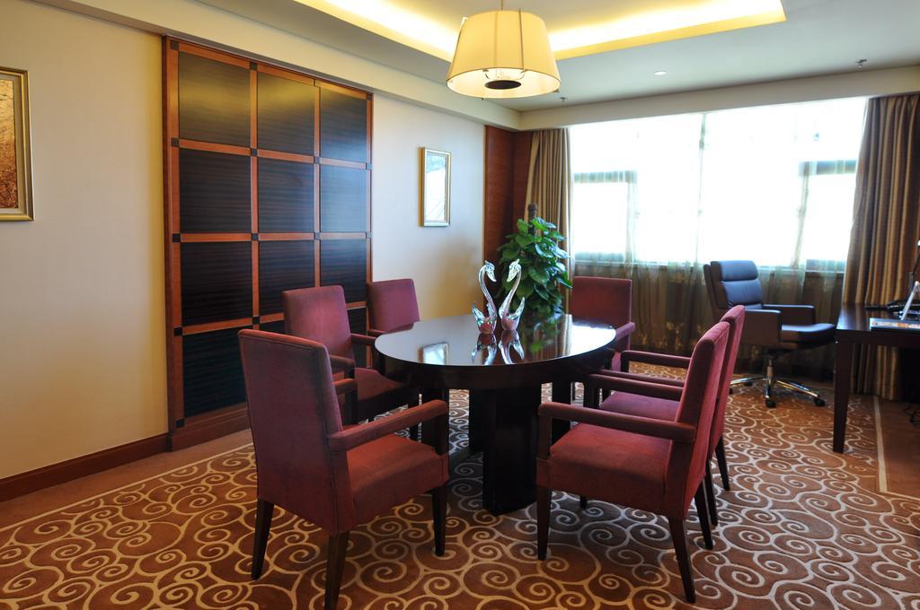 Howard Johnson Caida Plaza Shanghai Eksteriør billede